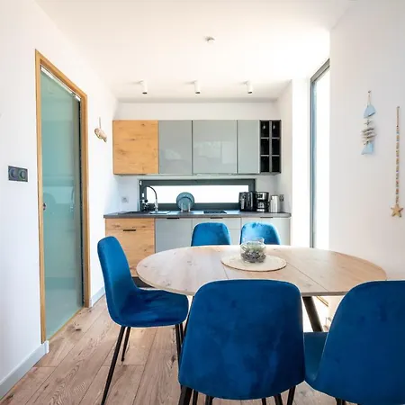 ヴィラ Baltic Houses Domki Apartamentowe Nad Morzem Przy Plazy Kopań